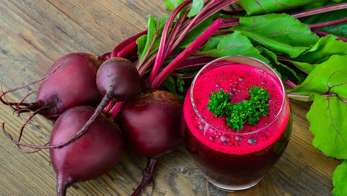 WHY BEETROOTS MAKE SUPER GREENS STAND OUT FROM THE CROWD